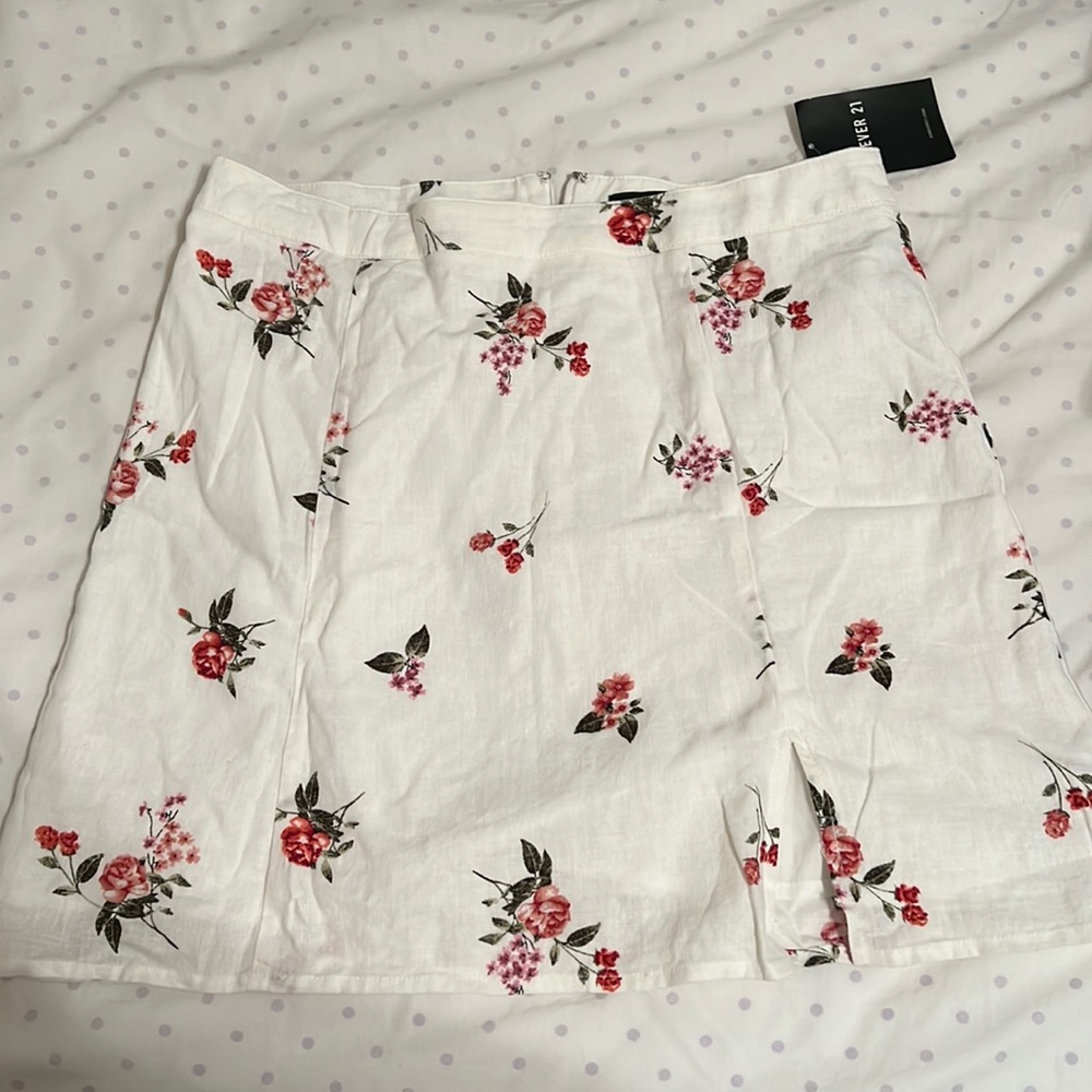 NWT Forever 21 Floral Mini Skirt